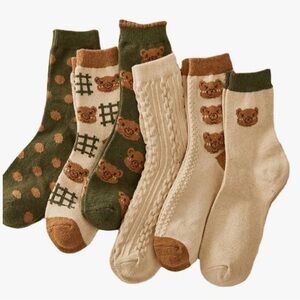 Cozy Bear Patterned Socks Set Green and Brown 6 Pairs